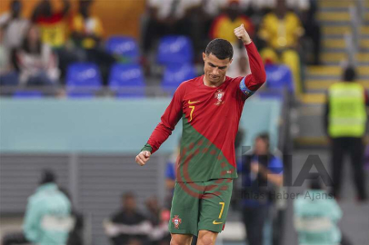 Ronaldo'dan tarihi bir ilk...