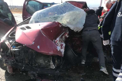 Feci kazada polis memuru baba ile oğlu hayatını kaybetti