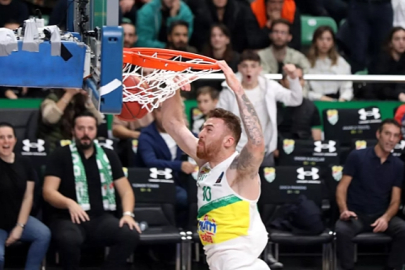 Frutti Extra Bursaspor, U-BT Cluj Napoca'yı mağlup etti