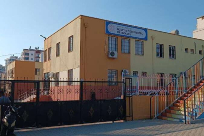 Okulda dehşet: Kız öğrenci tuvalette bıçaklanarak öldürüldü