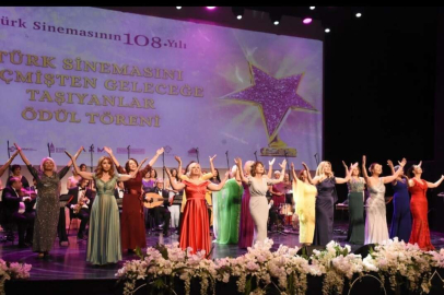 Nilüfer Kadın Korosu gönülleri fethetti