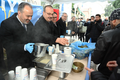 Bursa'da Sultan 2. Murad Han dualarla anıldı