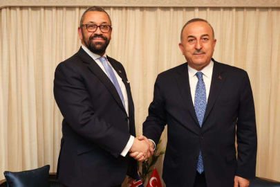 Bakan Çavuşoğlu, İngiliz mevkidaşı Cleverly ile bir araya geldi