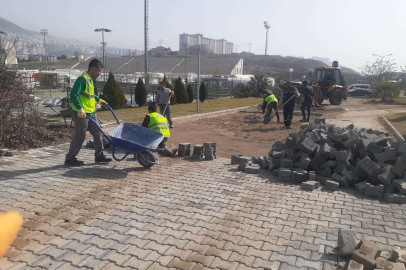 İnegöl Belediyesi deprem bölgesinde çalışmalarını sürdürüyor