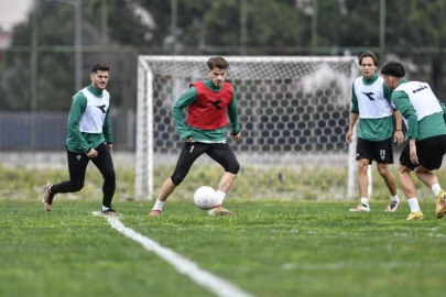 Bursaspor dar alanda çift kale maçlar yaptı