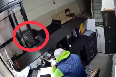 Bursa'da müşteri gibi girdiği otelde 16 bin liralık hırsızlık yaptı