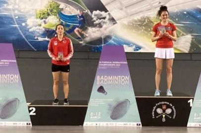 Bursa Büyükşehir Belediyesporlu Özge Bayrak Bağcı Portekiz’de gümüş madalya kazandı