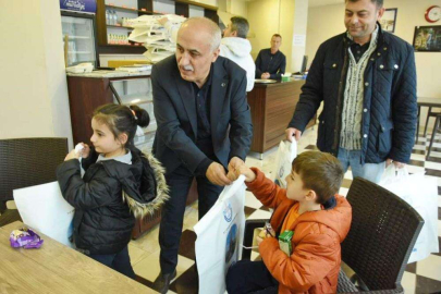 Yenişehir'de depremzede çocuklar mutlu