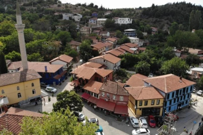 Depremden sonra yatay mimari ve köylere yerleşmek önem kazandı