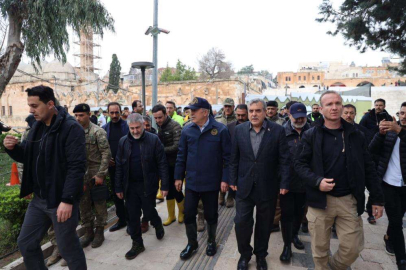 Bakan Akar Şanlıurfa’da incelemelerde bulundu