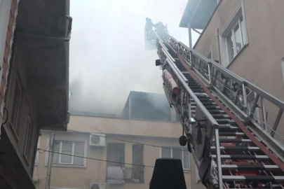 Bursa'da yangın, mahalleliyi sokağa döktü