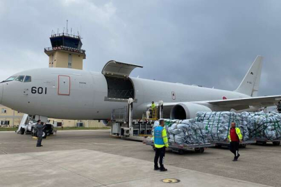 Japonya, Türkiye'ye ilk yardım uçuşunu tamamladı