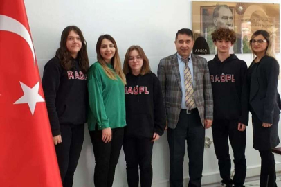 Fen lisesi öğrencilerinden büyük başarı