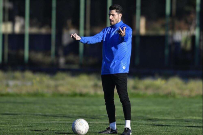 Özer Hurmacı sahaya indi