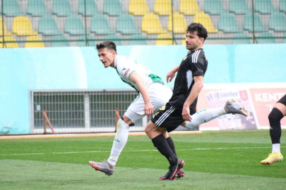 Bursaspor’un genç futbolcusu üç hafta sahalardan uzak