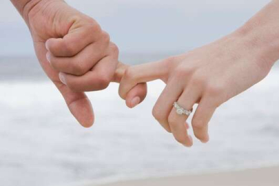 Duygusal şiddetin farklı bir türü: Love Bombing