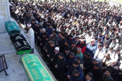 Kazada ölen baba oğul birlikte son yolculuğuna uğurlandı