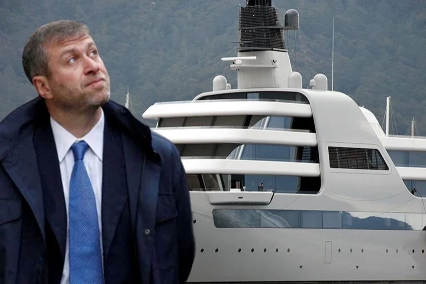 Rus milyarder Roman Abramoviç'in yatı Marmaris'te