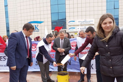 SAVDES-SEN’den SGK Bursa önünde eylem