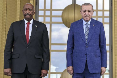 Cumhurbaşkanı Erdoğan, el-Burhan ile telefonla görüştü