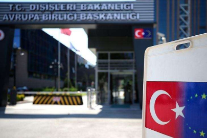 13 başarılı Türk genci, Avrupa Koleji'nde eğitim alacak