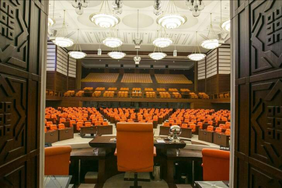 27 Nisan e-muhtırasının üzerinden 16 yıl geçti