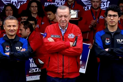 Erdoğan, Türkiye'nin ilk uzay yolcularını açıkladı