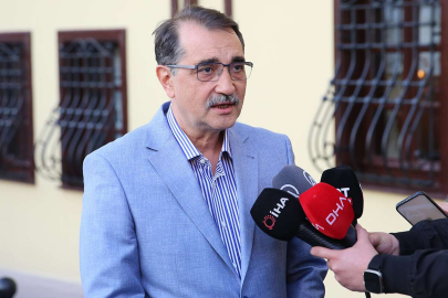 Bakan Dönmez'den 'petrol' mesajı: Cumhurbaşkanı Erdoğan açıklayacak