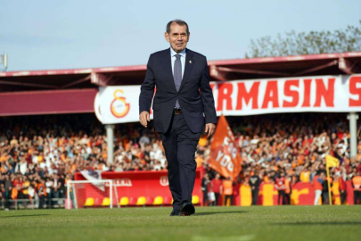 Dursun Özbek: "Rakiplerimizi korku ateşi sardı"