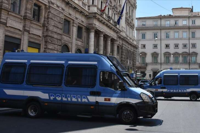 Suç örgütü Ndrangheta'ya yönelik baskınlarda 100'den fazla kişi tutuklandı