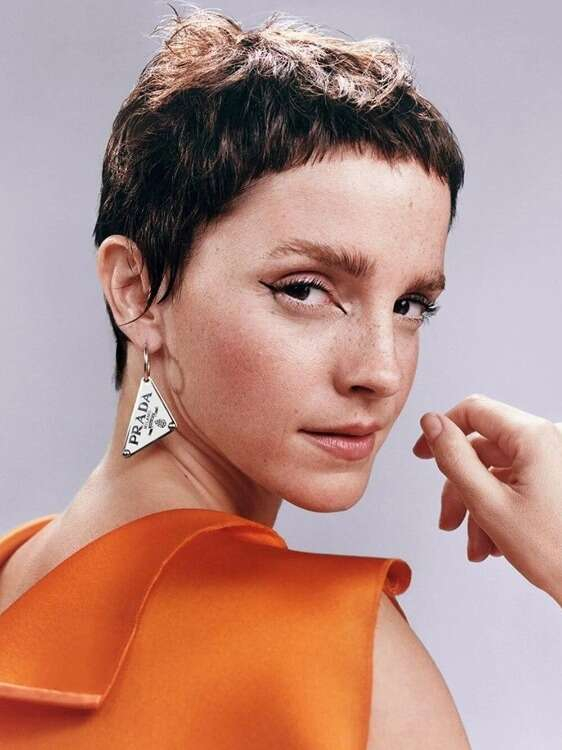 OYUNCULUĞA GERİ DÖNECEK