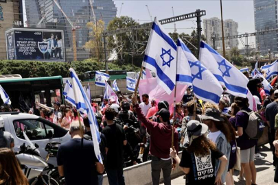 İsrail'de hükümet karşıtı protestolar sürüyor