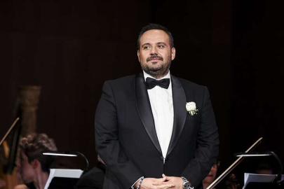 Tenor Murat Karahan, AKM'de konser verdi
