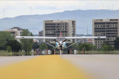 Türk havacılığının yeni uçağı Troy T200 ilk kez piste çıktı