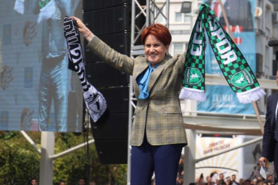 Akşener: “Allah Allah nidalarıyla seçime gidiyoruz, sanki savaşa gidiyoruz”