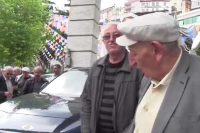 Dünyanın en uzun burunlu adamı hayatını kaybetti