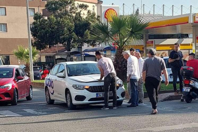 Motora sıkışan kedi için seferber oldular