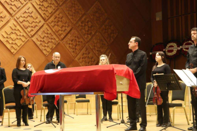 Keman Virtüözü Suna Kan, son yolculuğuna uğurlandı