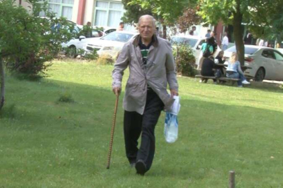 Elinde bastonuyla üniversite sınavına girdi