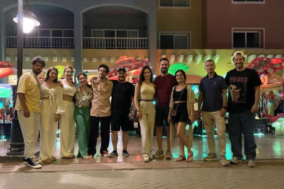 Türk oyunculardan Kızıldeniz’de tatil keyfi