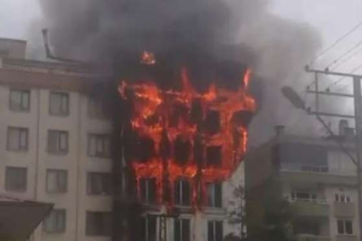6 katlı otel, alevlere teslim oldu