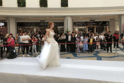 Alışveriş merkezini gelinler bastı