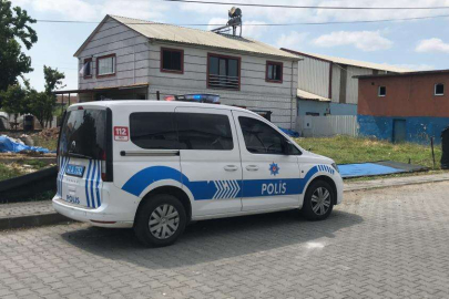 Arsanın yeni sahiplerini gördü, tüfekle ateş açtı