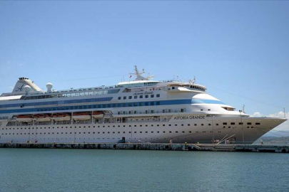 "Astoria Grande" seferlerini sürdürüyor