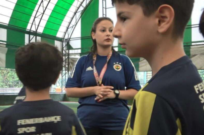 Bursalı genç kız, "futbol oynayamazsam antrenör olurum" dedi