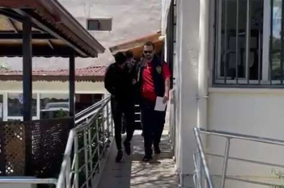 Bursa'da araç içindeki çantayı çalan hırsızlar yakalandı
