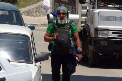 Emekli olup Türkiye'yi yürüyerek gezmeye başladı