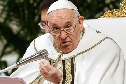 Papa'dan Rusya'ya kritik çağrı
