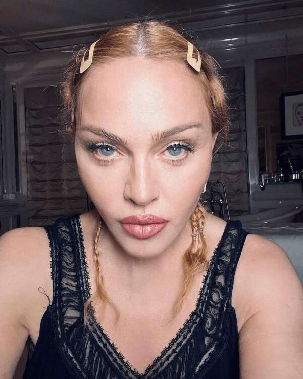 HAYATTA OLDUĞUM İÇİN ŞANSLI HİSSEDİYORUM