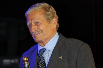 Türk tiyatrosunun usta ismi Müşfik Kenter